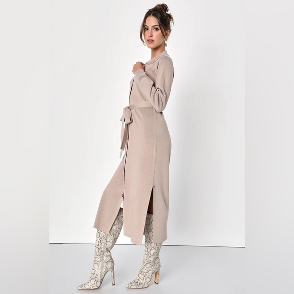 ❤️LULU’S❤️Charming Comfort Beige Collared Button-Up Sweater Dress - Picture 3 of 6